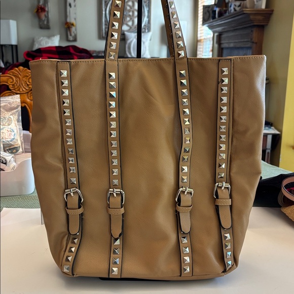 Studded Tan Tote Bag EUC - Picture 1 of 6
